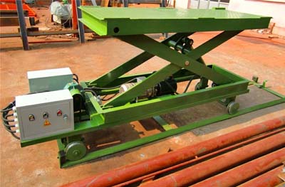 自行走液壓升降平臺 自行走液壓升降平臺