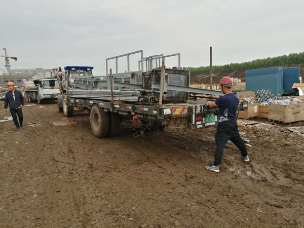 鏈條導(dǎo)軌式液壓升降機(jī) 鏈條導(dǎo)軌式液壓升降機(jī)